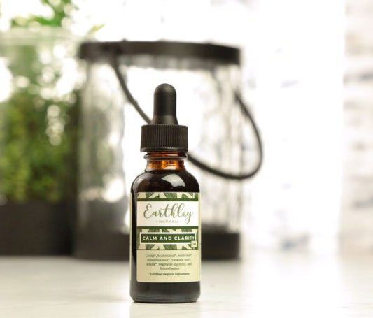 This Calm and Clarity - 1oz by Earthley has has eight simple and organic ingredients that promote a calm mood and mental clarity. If you (or a loved one) could use a little help cutting through brain fog and focusing on tasks, this herbal extract is for you (them).
