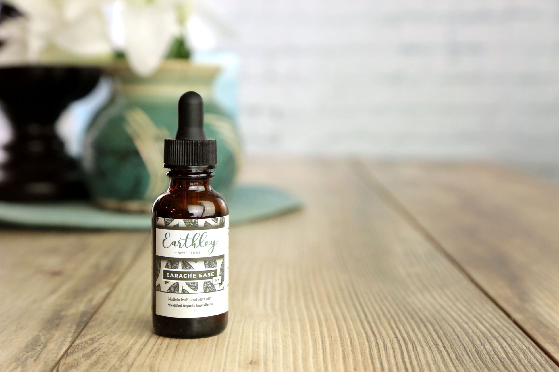 We love this Earache Ease by Earthley. Ear discomfort can be incredibly painful. We wanted to make a product that supported your ears when you need it! Sinus pressure, teething, swimmer’s ear, and other ear problems can all cause discomfort. Earache Ease is the go-to, all-natural product for ear support!