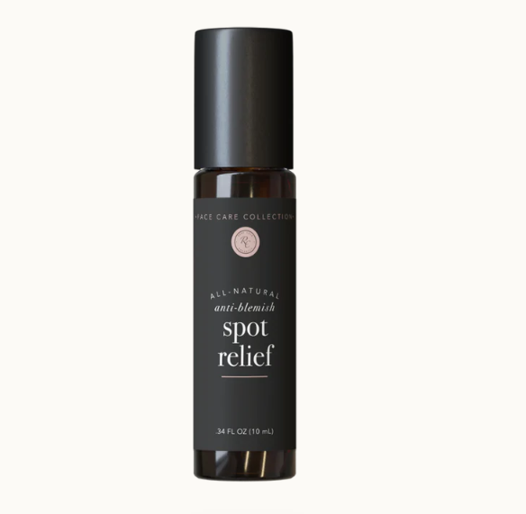 The Anti-blemish Spot Relief | 10 ml by Rowe Casa is a soothing blend of witch hazel and rose water combined with the power of frankincense, lavender, tea tree, and more that make these drops both powerful and effective for combating breakouts and blemishes.