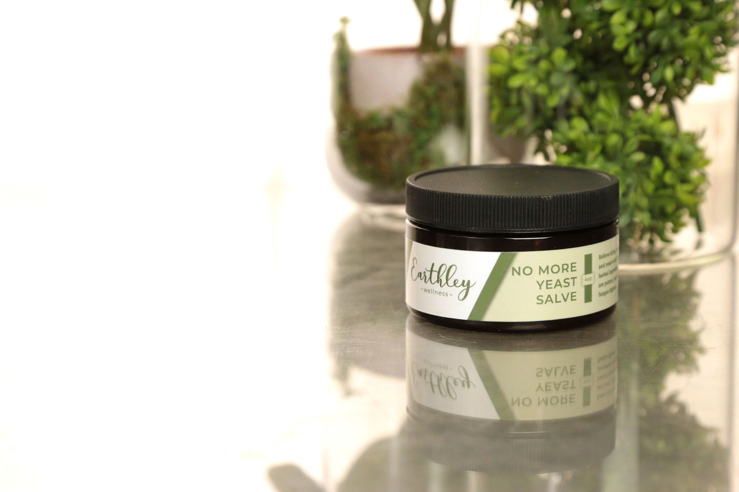 This No More Yeast Salve - 2oz by Earthley was created to help with problems caused by yeast overgrowth. Unfortunately, modern diets are too high in sugar and lack the probiotics needed for proper gut health. This can result in excess body candida, leading to itchy rashes and problems with fungus and yeast.