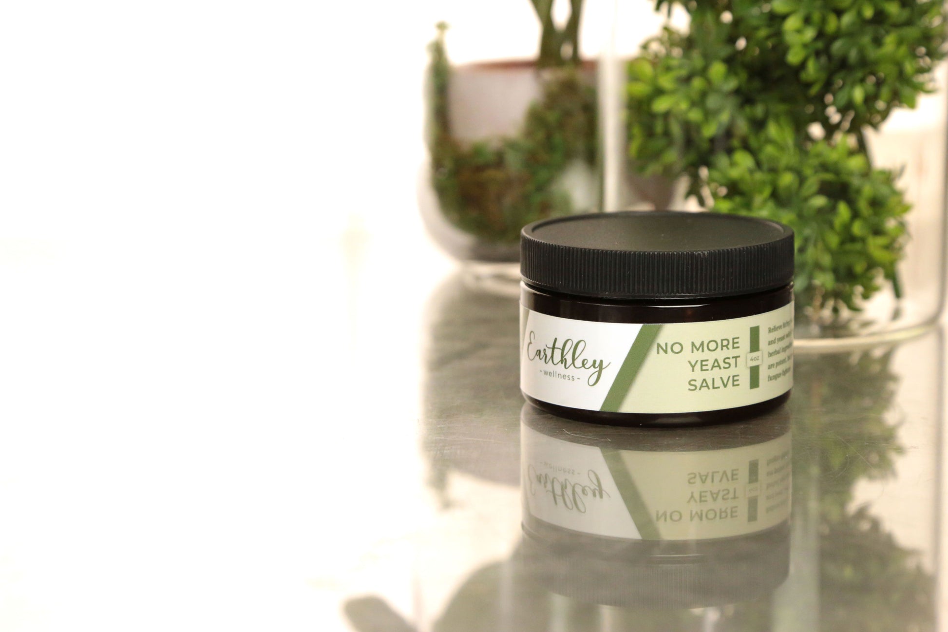 This No More Yeast Salve - 2oz by Earthley was created to help with problems caused by yeast overgrowth. Unfortunately, modern diets are too high in sugar and lack the probiotics needed for proper gut health. This can result in excess body candida, leading to itchy rashes and problems with fungus and yeast.