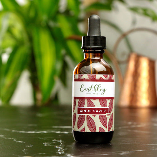 This Sinus Saver - Alcohol Free 1oz by Earthley combined herbs with antihistamine and anti-inflammatory properties and liver-supporting herbs to provide you relief no matter what time of year it is. . It doesn't matter if it's your cat or your roses causing you grief, Sinus Saver can help!
